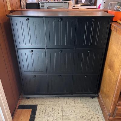 Black Floor Cabinet (LR-MK)