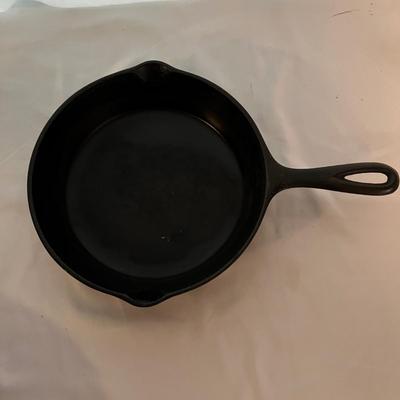 Collection of Cast Iron incl Lodge (K-MK)