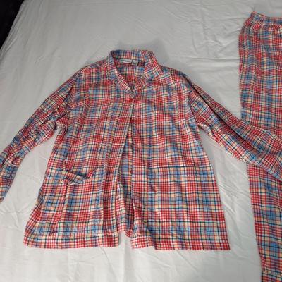 Large XL Loungewear and Pajamas (B3-BBL)