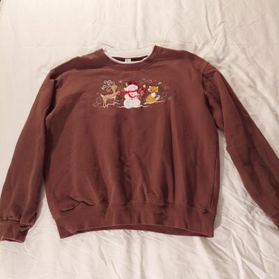Medium Large Festive Holiday Sweatshirts and Tops (B3-BBL)