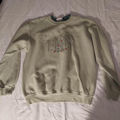 Medium Large Festive Holiday Sweatshirts and Tops (B3-BBL)