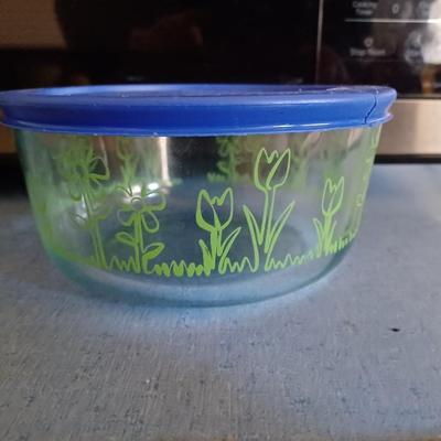 flowered pyrex bowl with lid