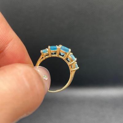 Blue topaz 10k gold ring size 6.5