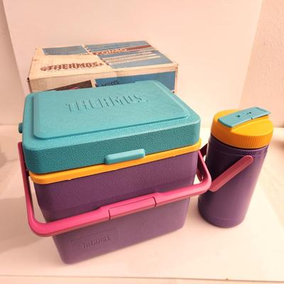 Lot #74 Vintage "Hot Times, Cool Times, Real TImes" Cooler set in box