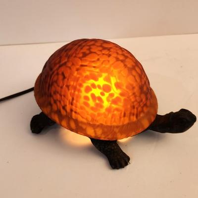 Lot #86 Table Top Novelty Lamp - Turtle - works!