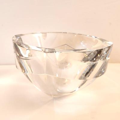 Lot #89 Beautiful Orrefors Crystal (Sweden) Crystal Bowl