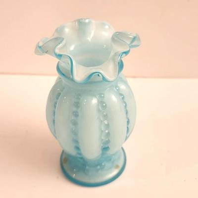Lot #99D Pretty Vintage Ruffled FENTON Vase