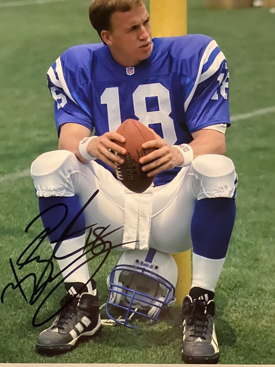 Indianapolis Colts Peyton Manning signed photo | EstateSales.org