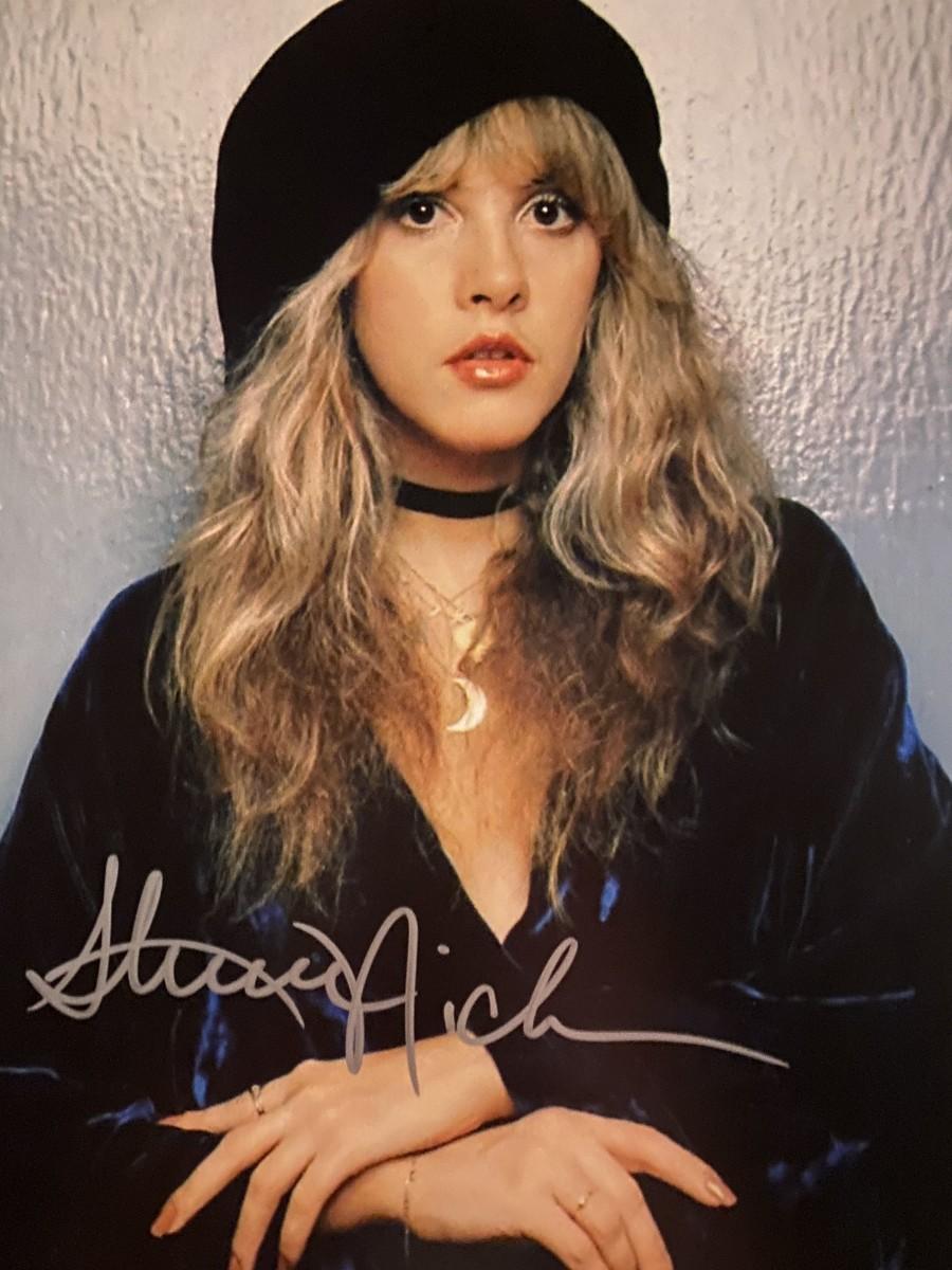 STEVIE NICKS Signed Autographed Photo black hat COA Hologram main image 1