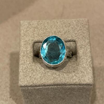 Aquamarine color stone ring