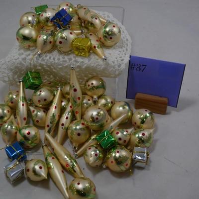 Lot of Smaller Vintage Christmas Ornaments