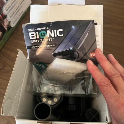 New In Box Solar Lights, Spin Scrubber & More (DR-RG)