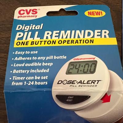 New In Box Solar Lights, Spin Scrubber & More (DR-RG)