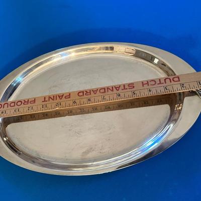 TIFFANY & CO STERLING SILVER OVAL TRAY SHELL DESIGN