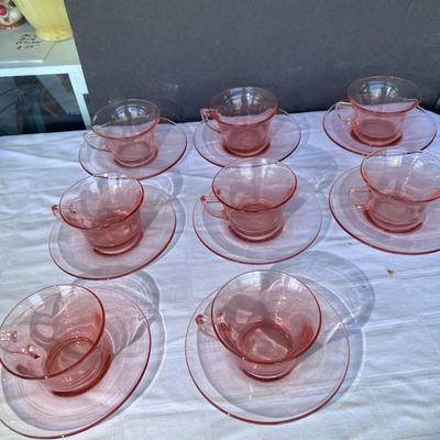 8 Vintage Blush Pink Depression Glass Optic tea coffee cups saucers 1940s
