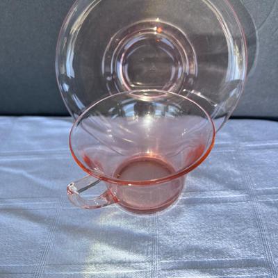 8 Vintage Blush Pink Depression Glass Optic tea coffee cups saucers 1940s