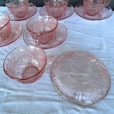 6 Vintage Blush Pink Depression Glass SHARON tea coffee cups and saucers