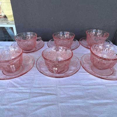 6 Vintage Blush Pink Depression Glass SHARON tea coffee cups and saucers