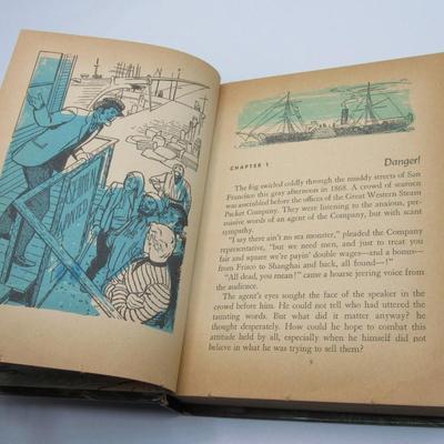 Vintage Walt Disney's 20,000 Leagues Under the Sea 1955 Walt Disney Productions Illustrated Book