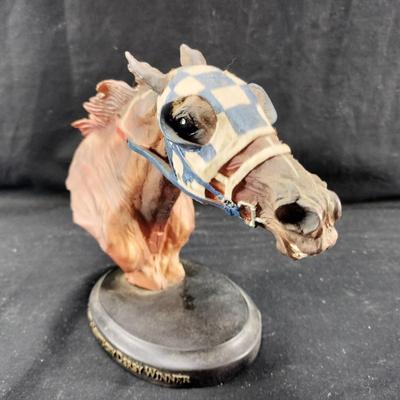 Secretariat Commemorative Statue - 1973