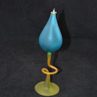 Delicate Matte Finish Oil Lamp 9"X3.5"