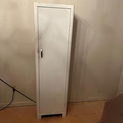 Metal Cabinet (DR-MG)