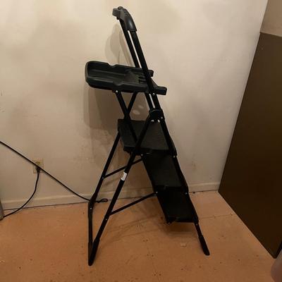 Two Cosco Step Stools & Plastic Step (DR-MG)