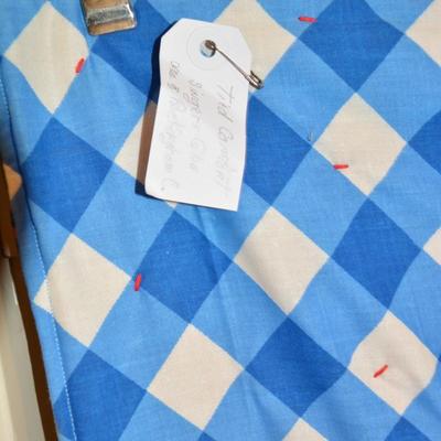 Hand-Tied Comforter, Singers Glen, Virginia 82â€x64â€