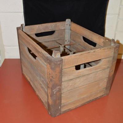Antique/Vintage Colony Farms Milk Crate Denbigh, Virginia 15â€x12â€x11â€
