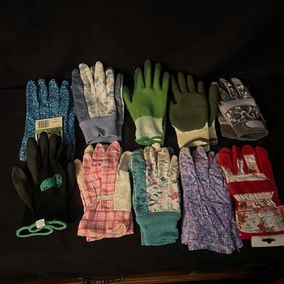 Gardening Tools, Books & More (DR-MG)