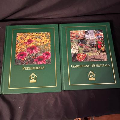 Gardening Tools, Books & More (DR-MG)