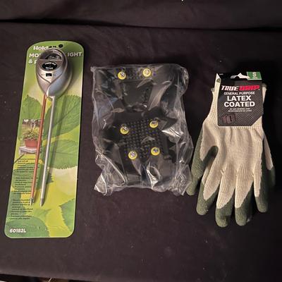 Gardening Tools, Books & More (DR-MG)