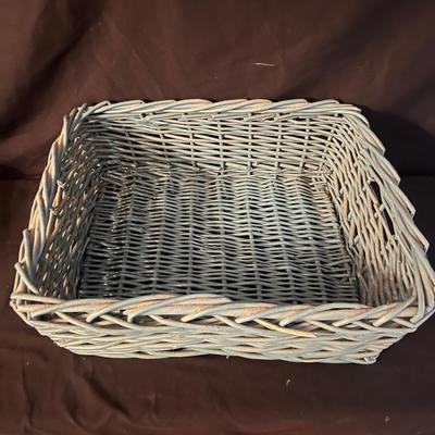 Gardening Tools, Books & More (DR-MG)