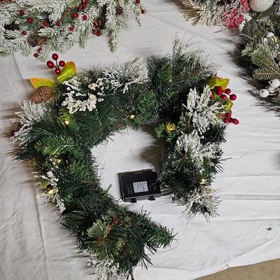 Christmas Wreath Assortment (BS2-JS)