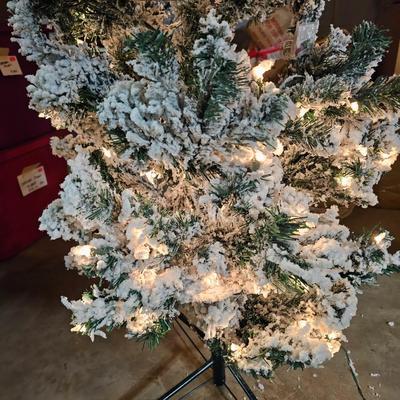 New White Flocked Slim Christmas Tree (BS2-JS)