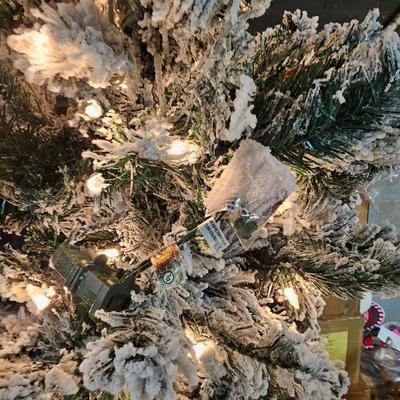 New White Flocked Slim Christmas Tree (BS2-JS)