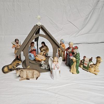 Homco Ceramic Nativity Set w/Base (BS2-JS)