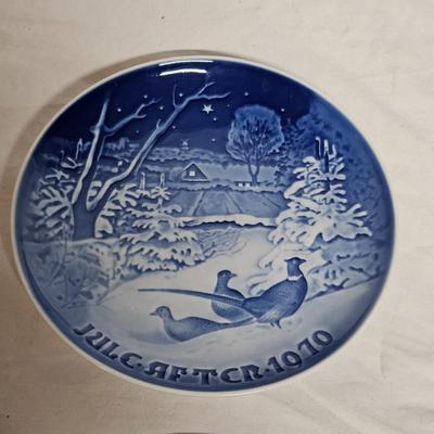 Gold Trimmed Avon + Bing & Grondahl Christmas Plates (BS2-JS)