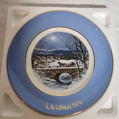 Gold Trimmed Avon + Bing & Grondahl Christmas Plates (BS2-JS)