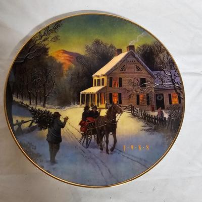 Gold Trimmed Avon + Bing & Grondahl Christmas Plates (BS2-JS)