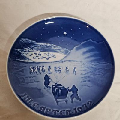 Gold Trimmed Avon + Bing & Grondahl Christmas Plates (BS2-JS)