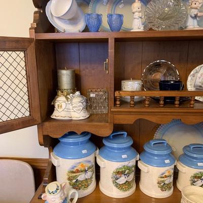 Hutch & dishes