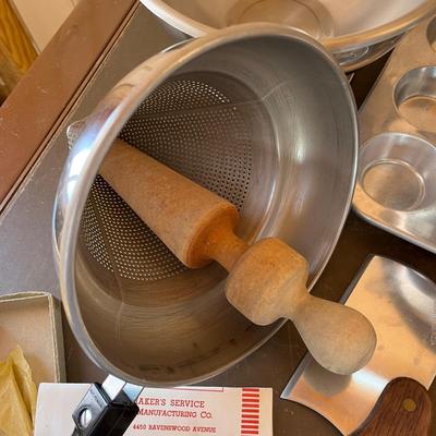 Bakeware lot