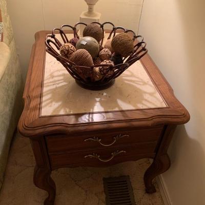 Coffee & end tables