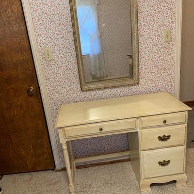 Desk & mirror