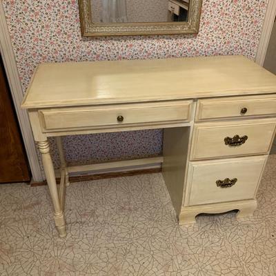 Desk & mirror
