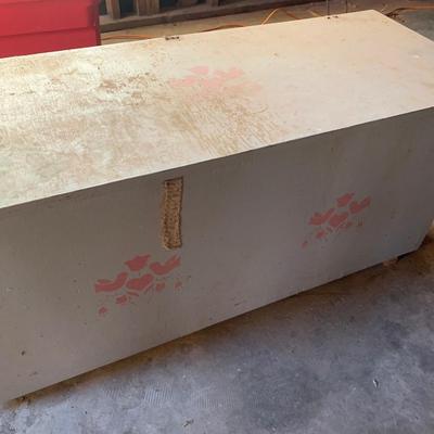 Chest & table