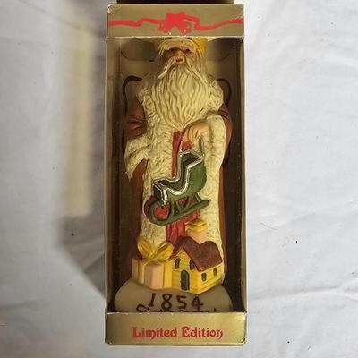 Porcelain Antique Santa Collectibles (BS2-JS)