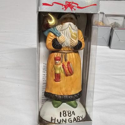 Porcelain Antique Santa Collectibles (BS2-JS)
