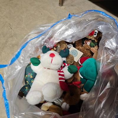 Who Let the Reindeer Out? (BS2-JS)